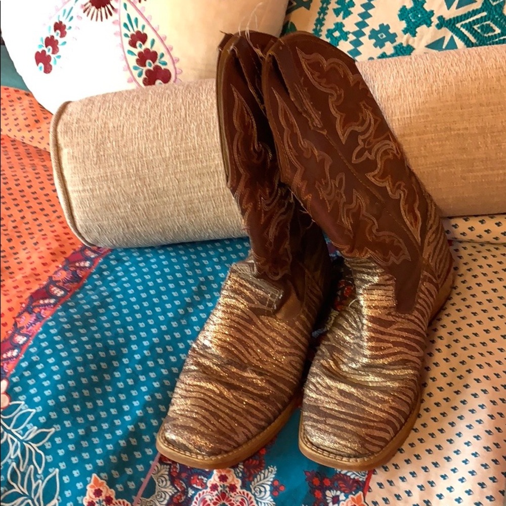 Bling cowgirl boots